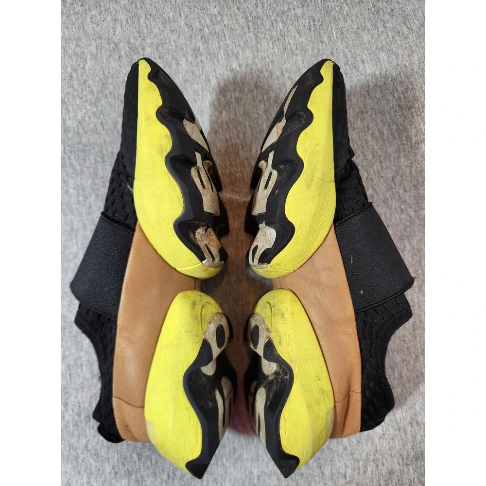 Sorel Kinetic Impact Strap Womens 7.5 Black Yellow NL4076-011 Sneakers